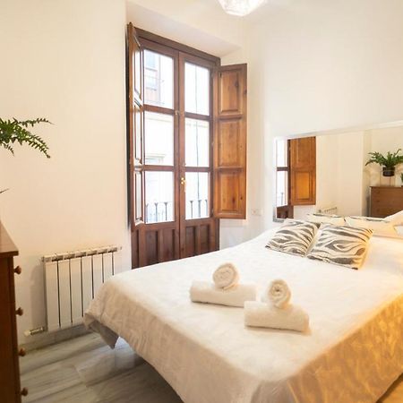 Bonito Y Acogedor Apartamento Pleno Centro Junto Catedral Granada Exteriér fotografie